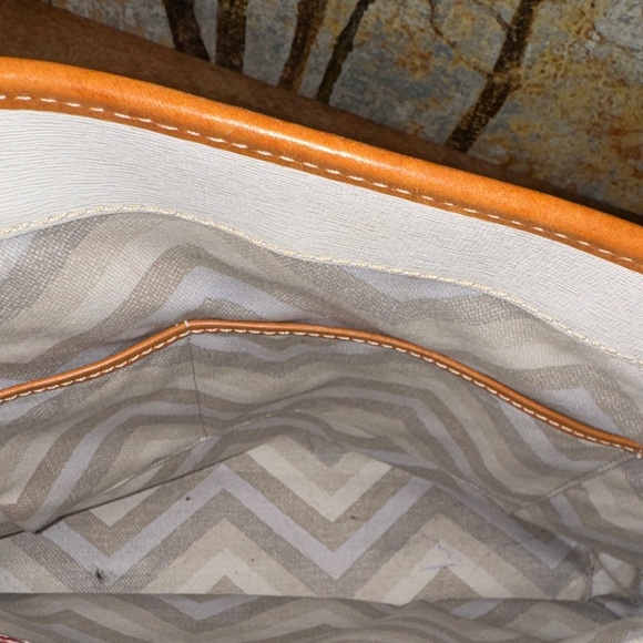 Large Dooney & Bourke Shelby Navy and British Tan Leather Tote Like New - Picture 12 of 15